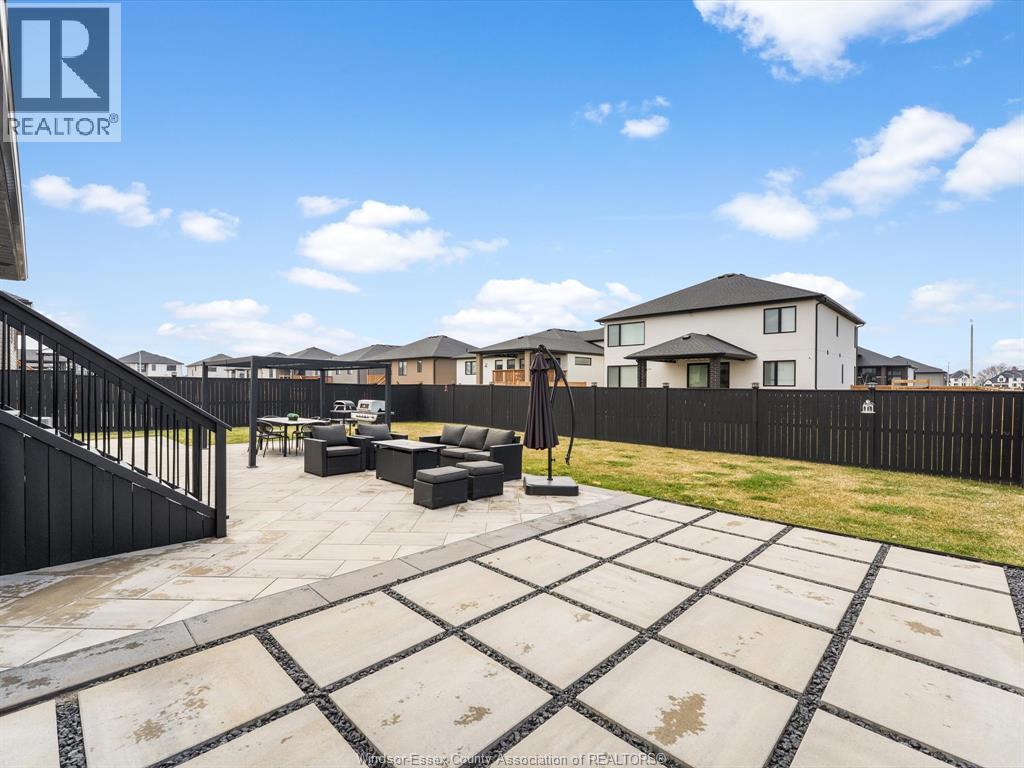 411 THOMPSON AVENUE - 39
