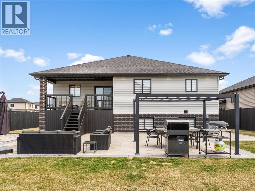 411 THOMPSON AVENUE - 41