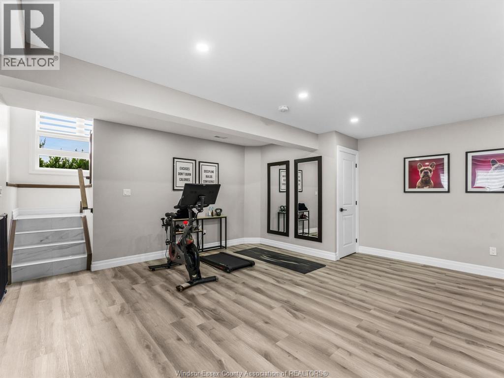 411 THOMPSON AVENUE - 29