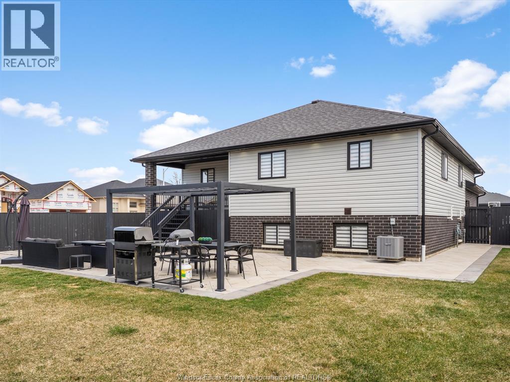 411 THOMPSON AVENUE - 42