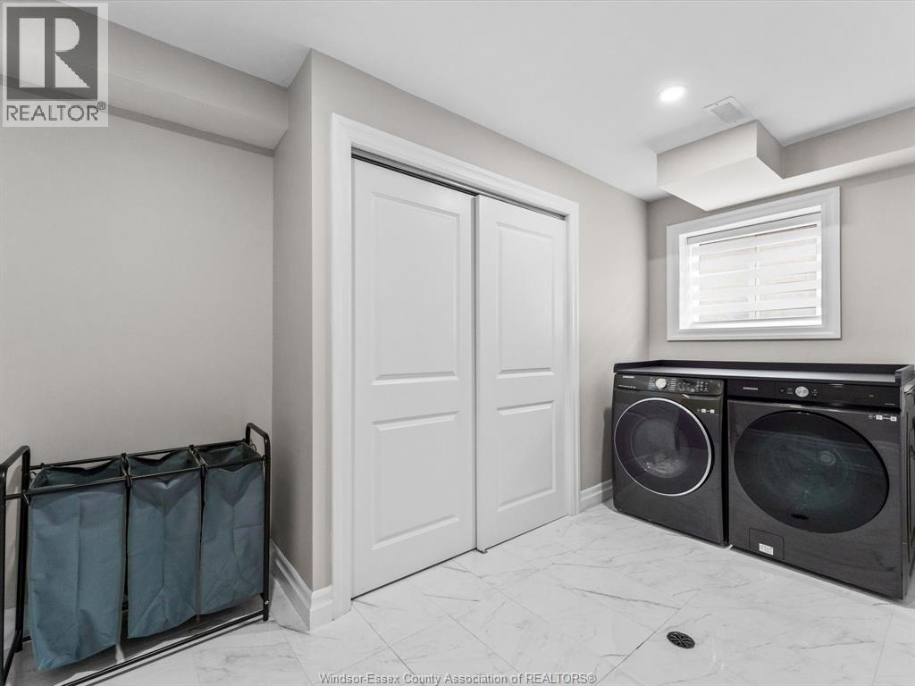 411 THOMPSON AVENUE - 36