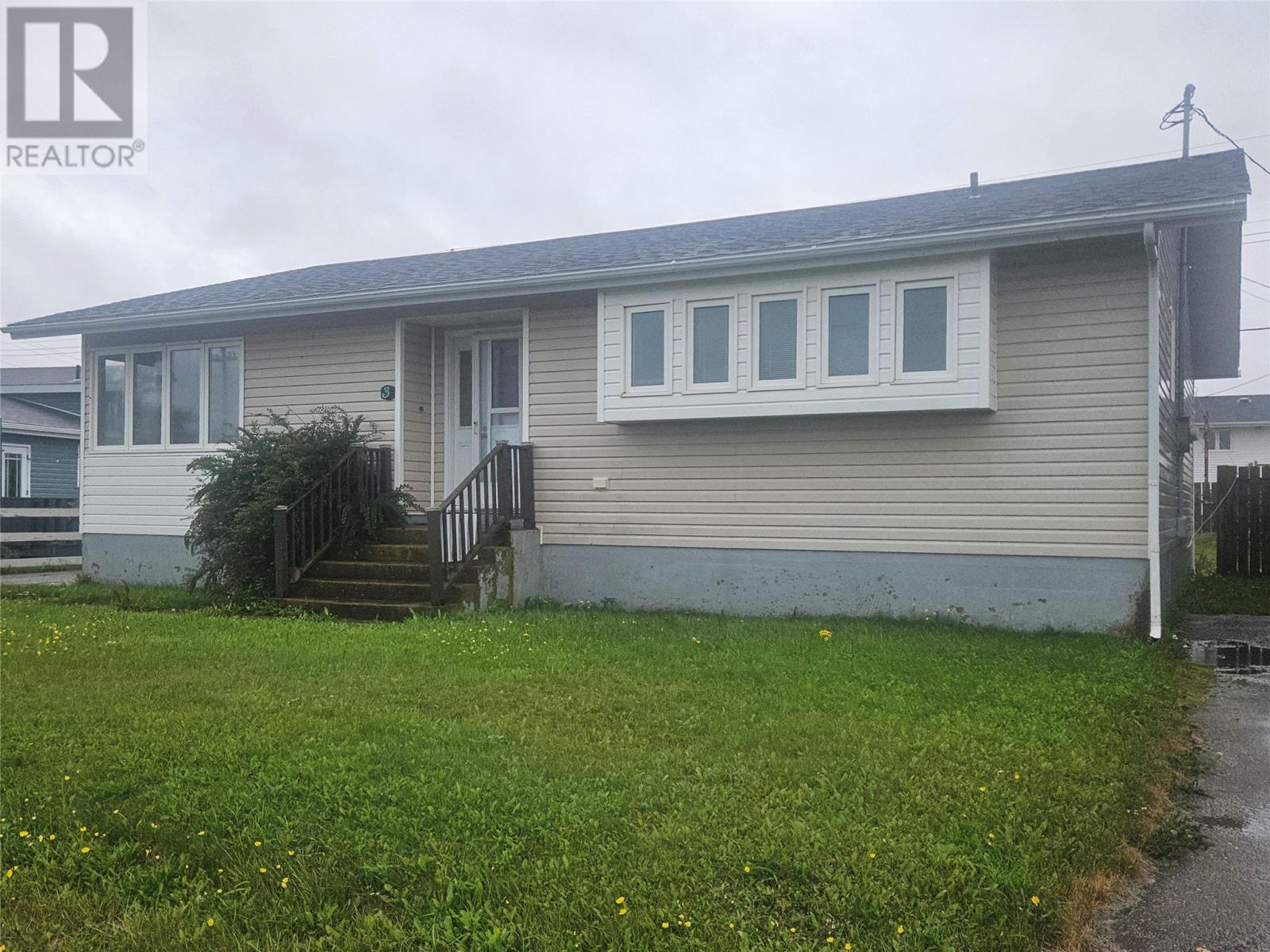 3 Courtney Street - 1