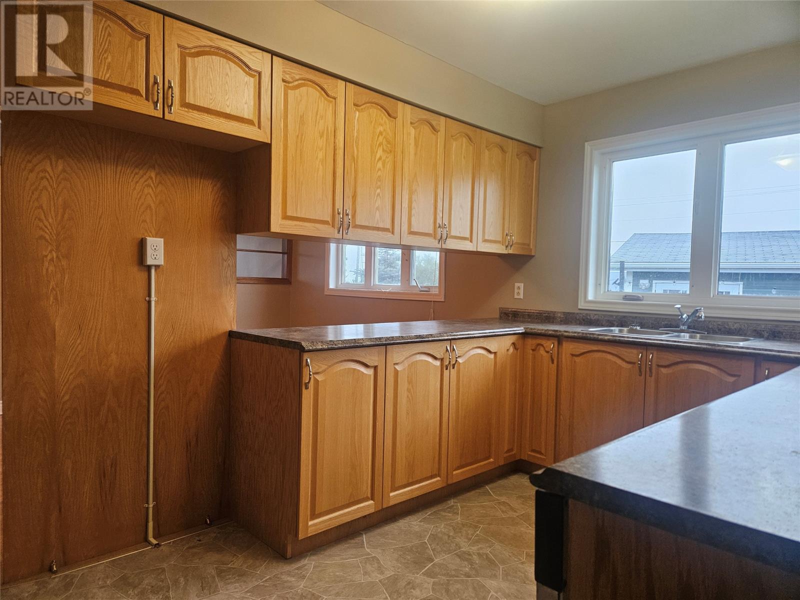 3 Courtney Street - 11