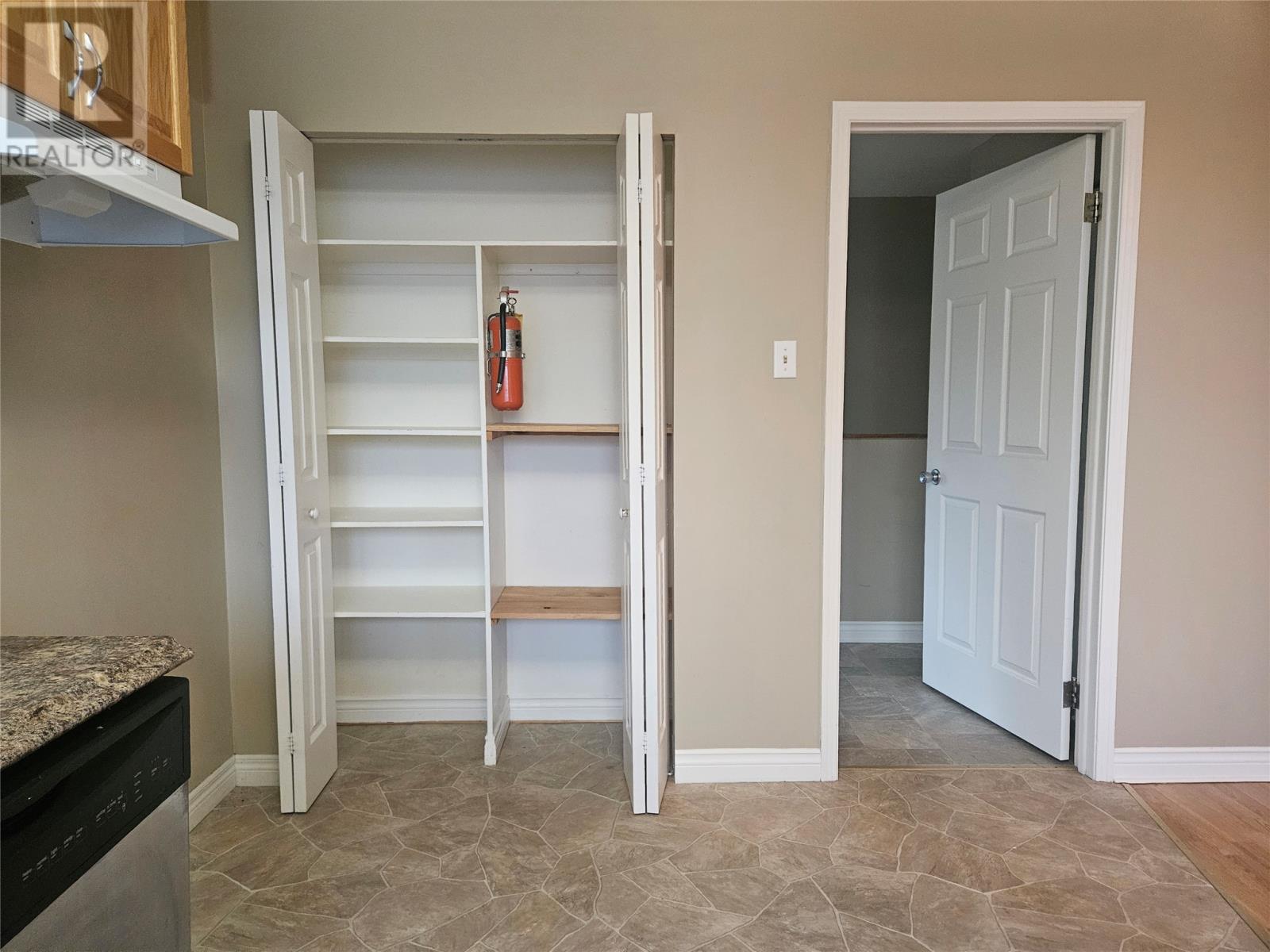 3 Courtney Street - 14