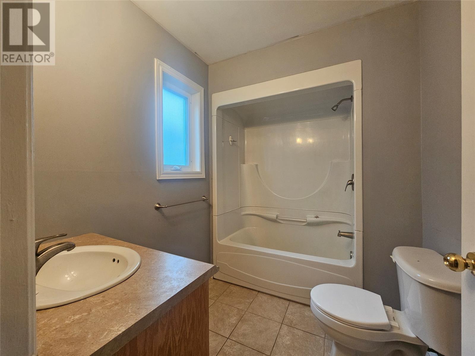 3 Courtney Street - 23