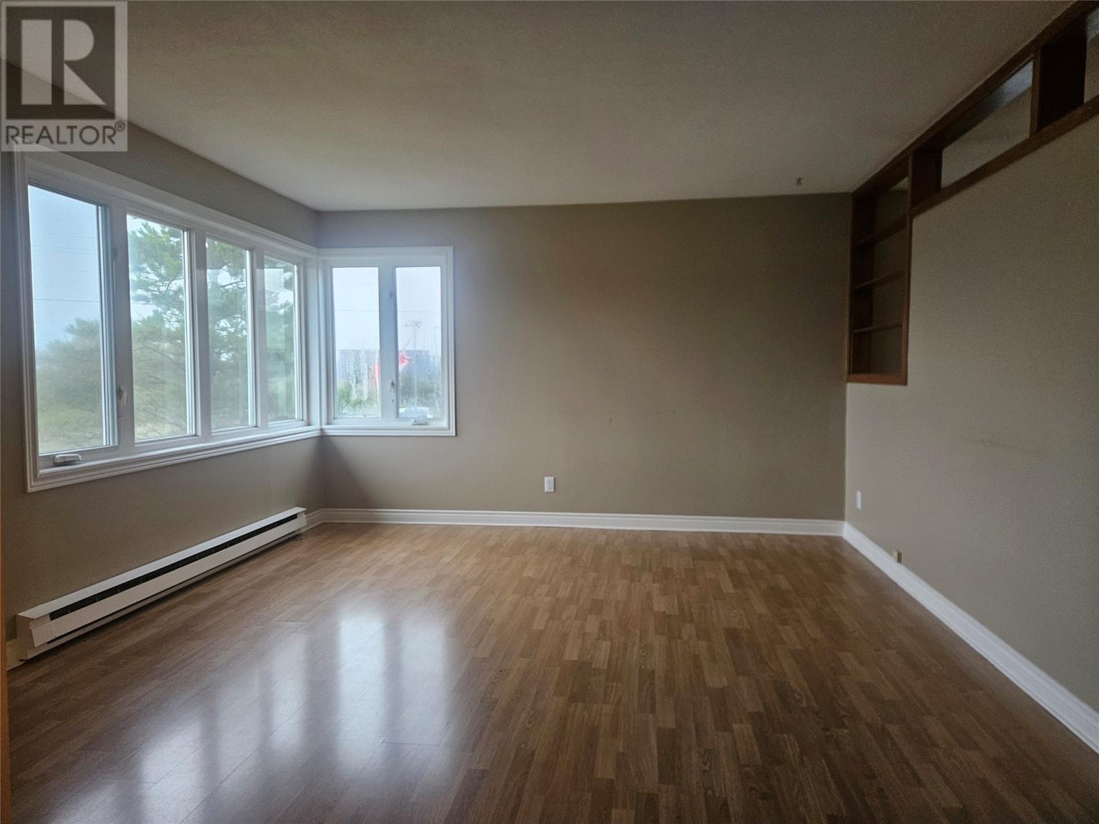 3 Courtney Street - 4
