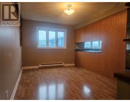 3 Courtney Street thumbnail 6