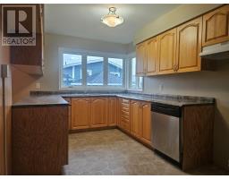 3 Courtney Street thumbnail 9