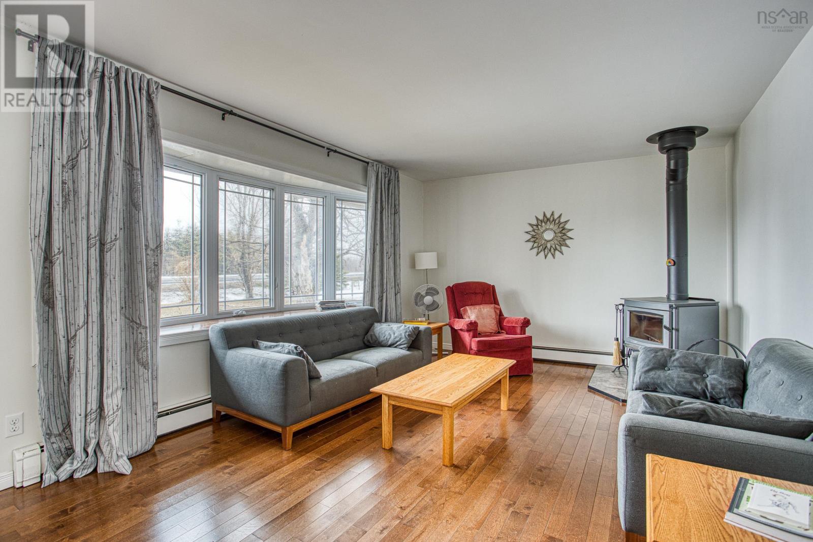 Property 28 of 50 of 12407 Highway 4