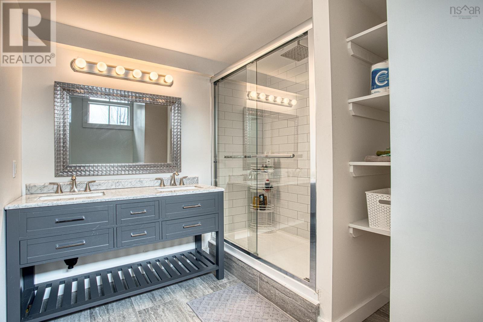 Property 36 of 50 of 12407 Highway 4