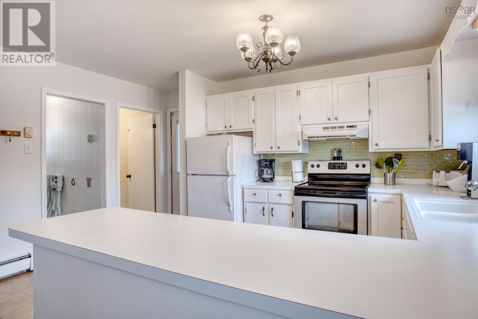 Property 35 of 50 of 12407 Highway 4