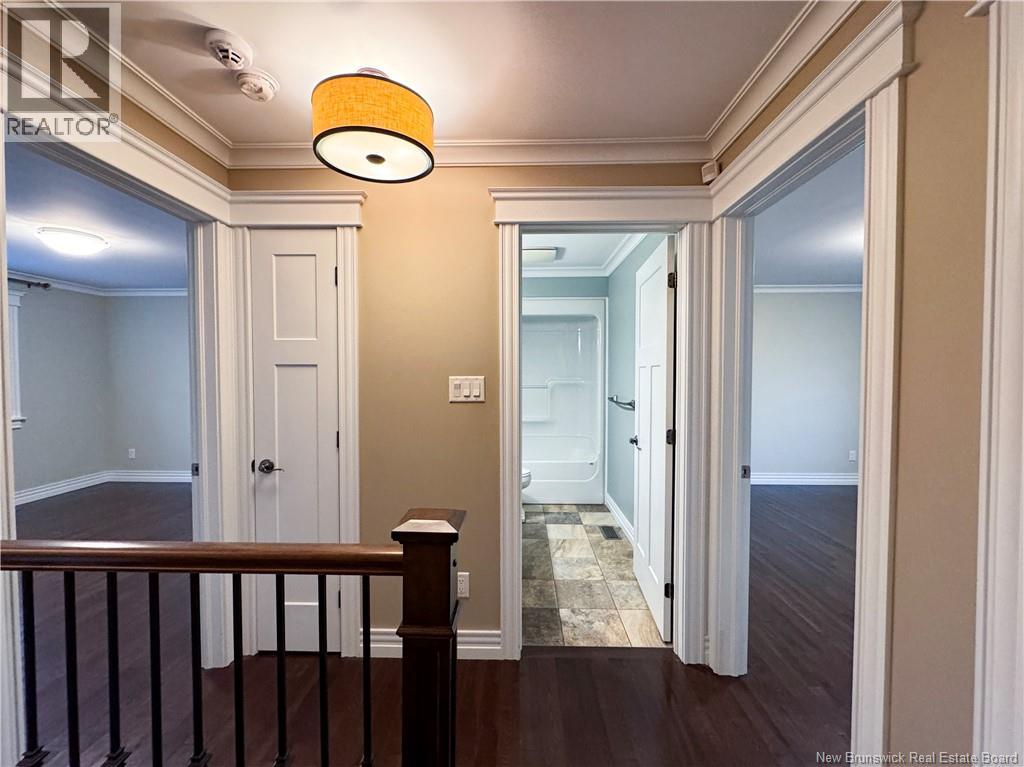 145 AMIENS DRIVE - 31