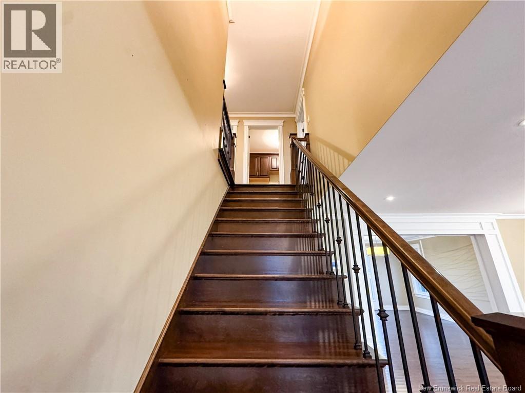 145 AMIENS DRIVE - 4