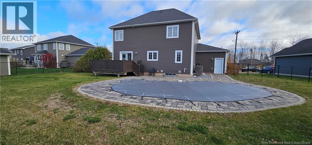 145 AMIENS DRIVE - 50