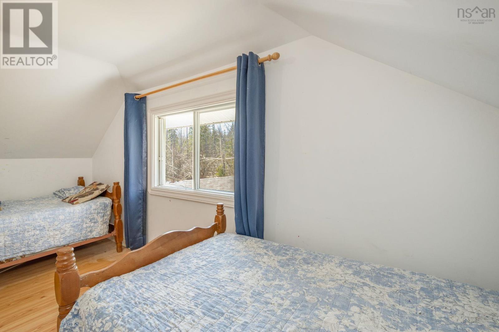 Property 8 of 21 of 577 Alma Road