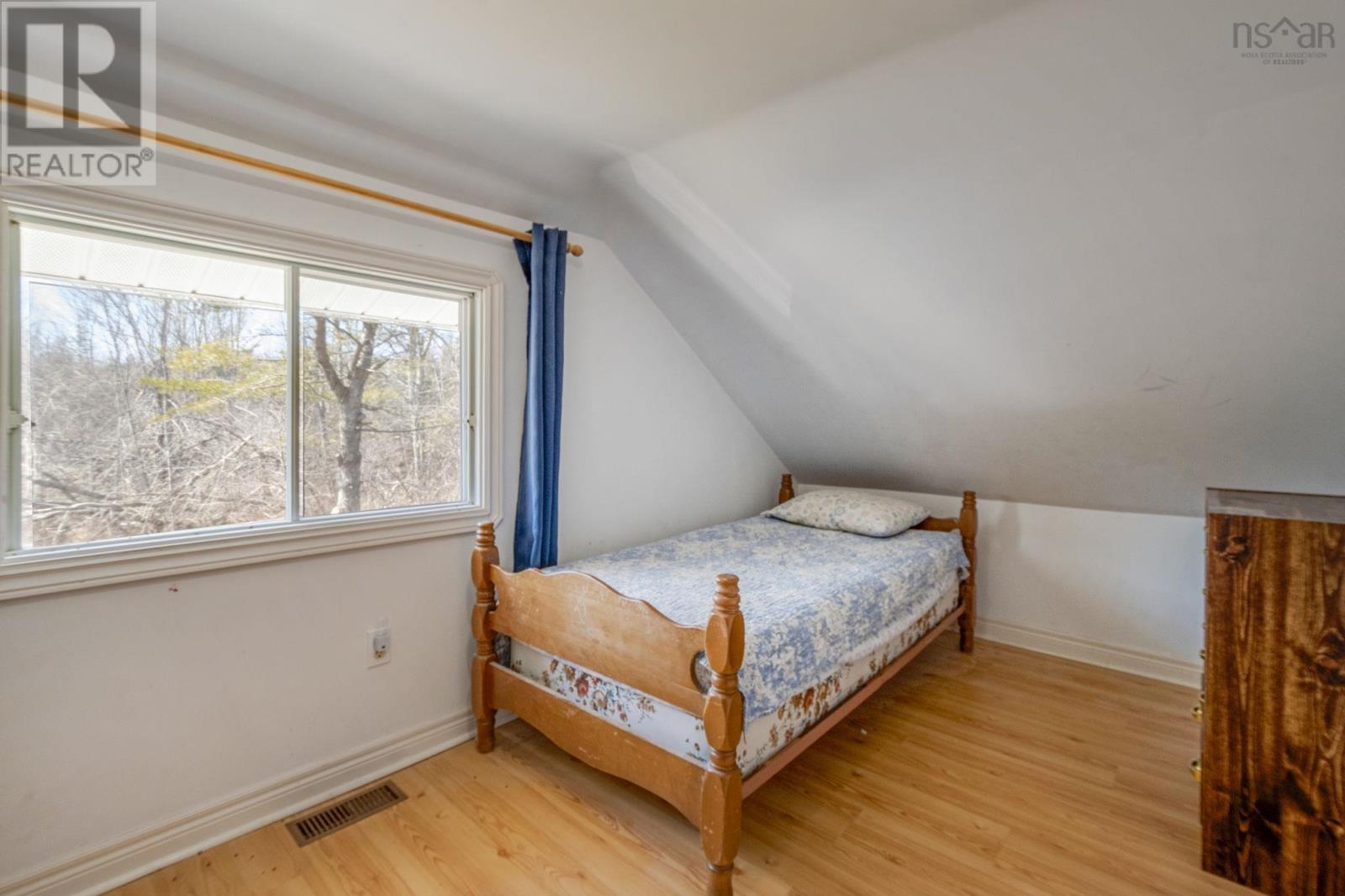 Property 13 of 21 of 577 Alma Road