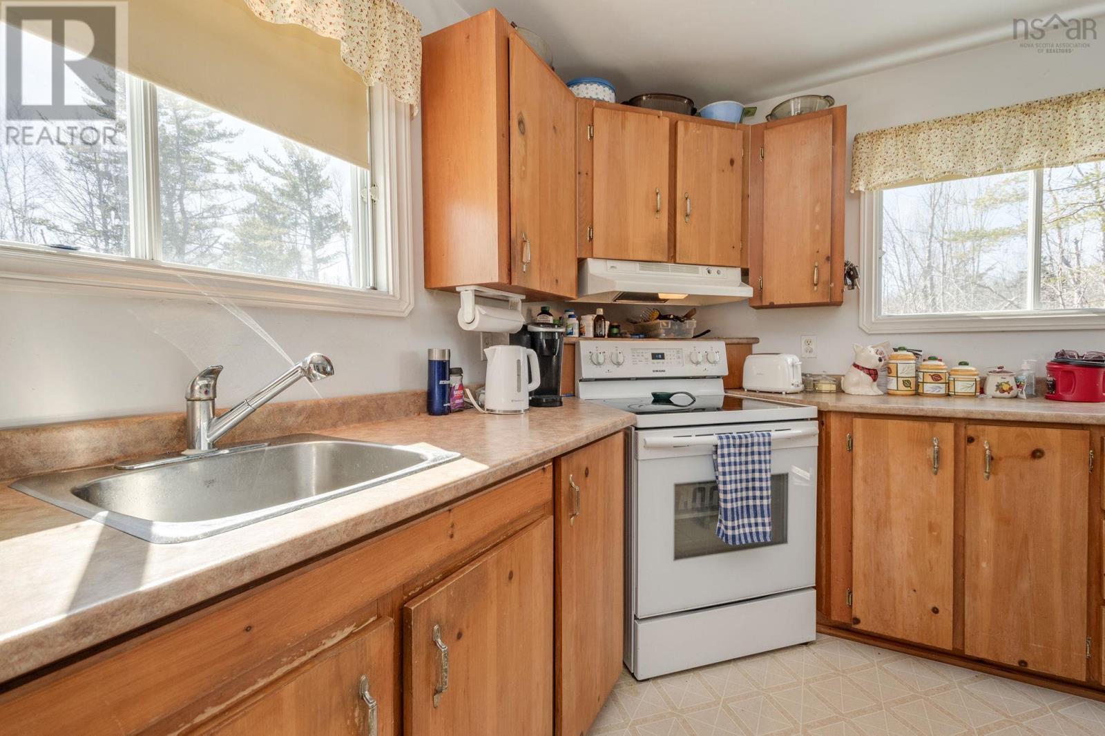 577 ALMA ROAD - 7