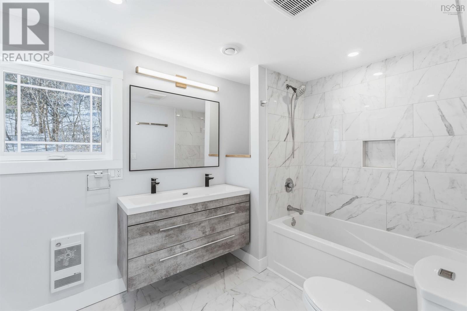 Property 29 of 40 of 139 First Avenue