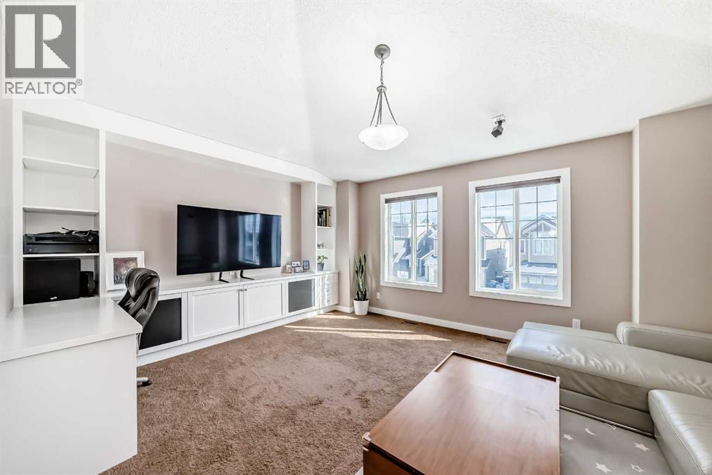 Single Family House for Sale in  Cougar Ridge Place SW Cougar Ridge Calgary 