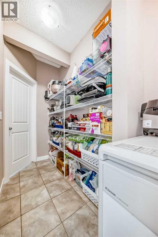 Single Family House for Sale in  Cougar Ridge Place SW Cougar Ridge Calgary 