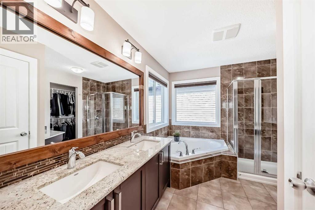 Single Family House for Sale in  Cougar Ridge Place SW Cougar Ridge Calgary 