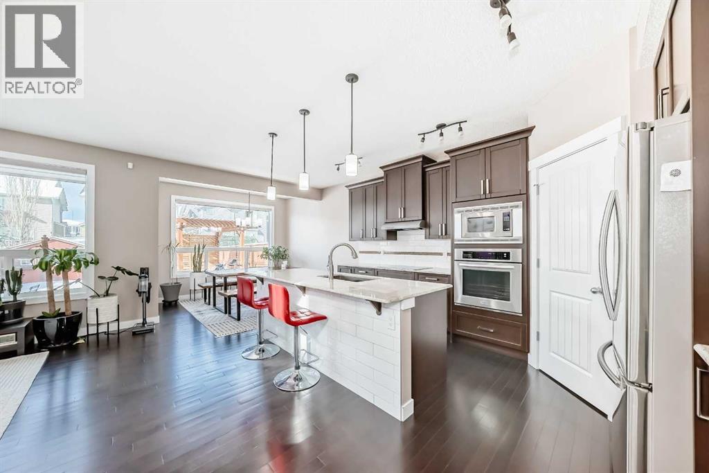 Single Family House for Sale in  Cougar Ridge Place SW Cougar Ridge Calgary 