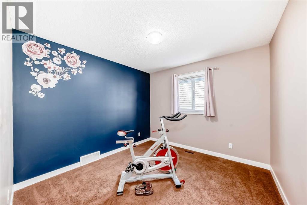Single Family House for Sale in  Cougar Ridge Place SW Cougar Ridge Calgary 