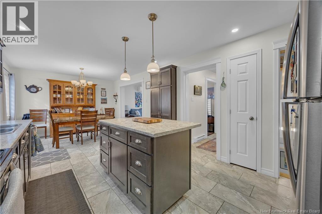 194 HORSLER DRIVE - 13