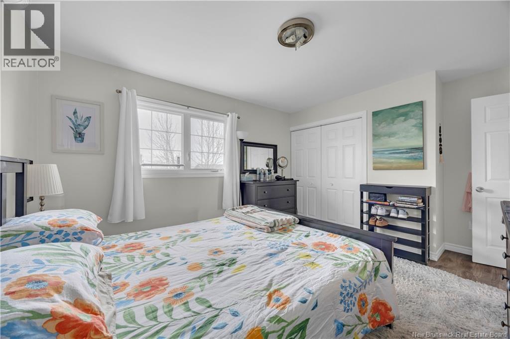 194 HORSLER DRIVE - 22