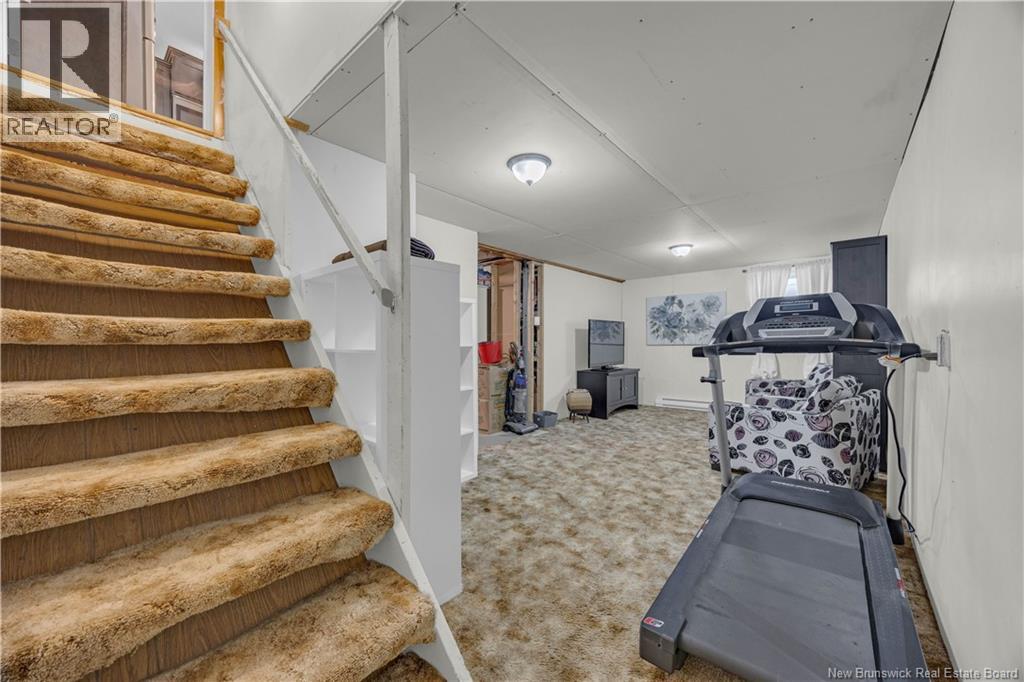 194 HORSLER DRIVE - 23