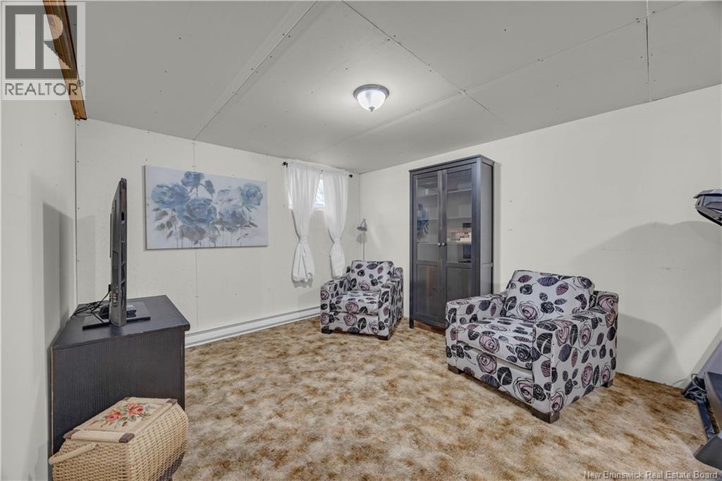 194 HORSLER DRIVE - 24