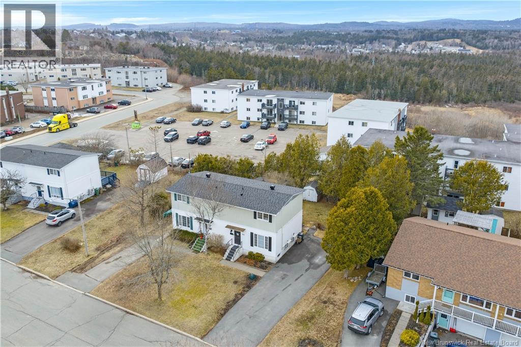 194 HORSLER DRIVE - 32