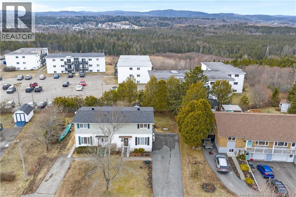 194 HORSLER DRIVE - 33