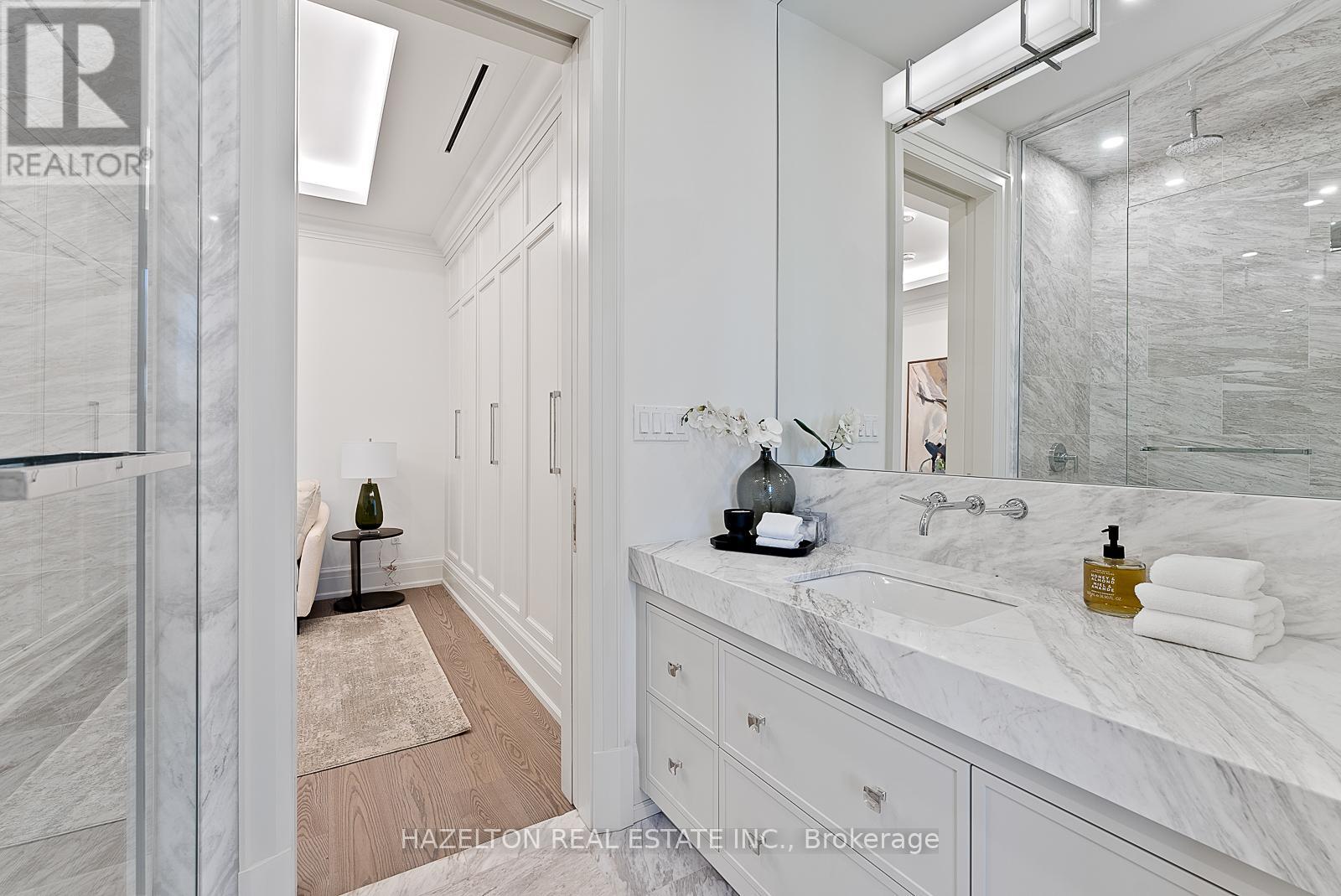 #404 128 HAZELTON AVENUE - 20