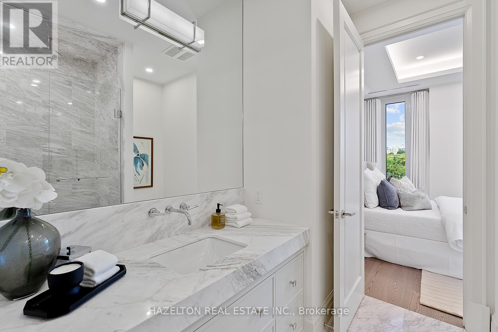 #404 128 HAZELTON AVENUE - 21