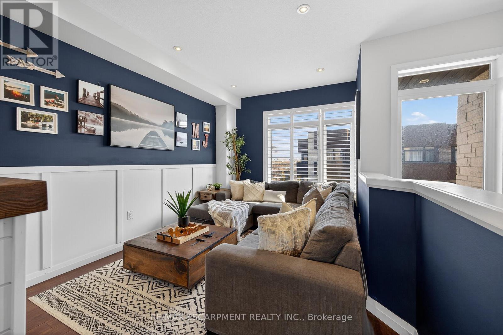 33 - 35 MIDHURST HEIGHTS