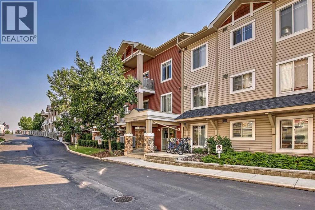 Single Family House for Sale in   Panamount Drive NW Panorama Hills Calgary 