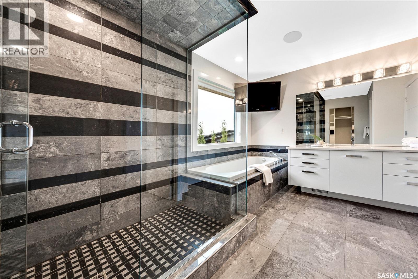 Single Family House 2 Level for Sale in  Atton CRESCENT Saskatoon 