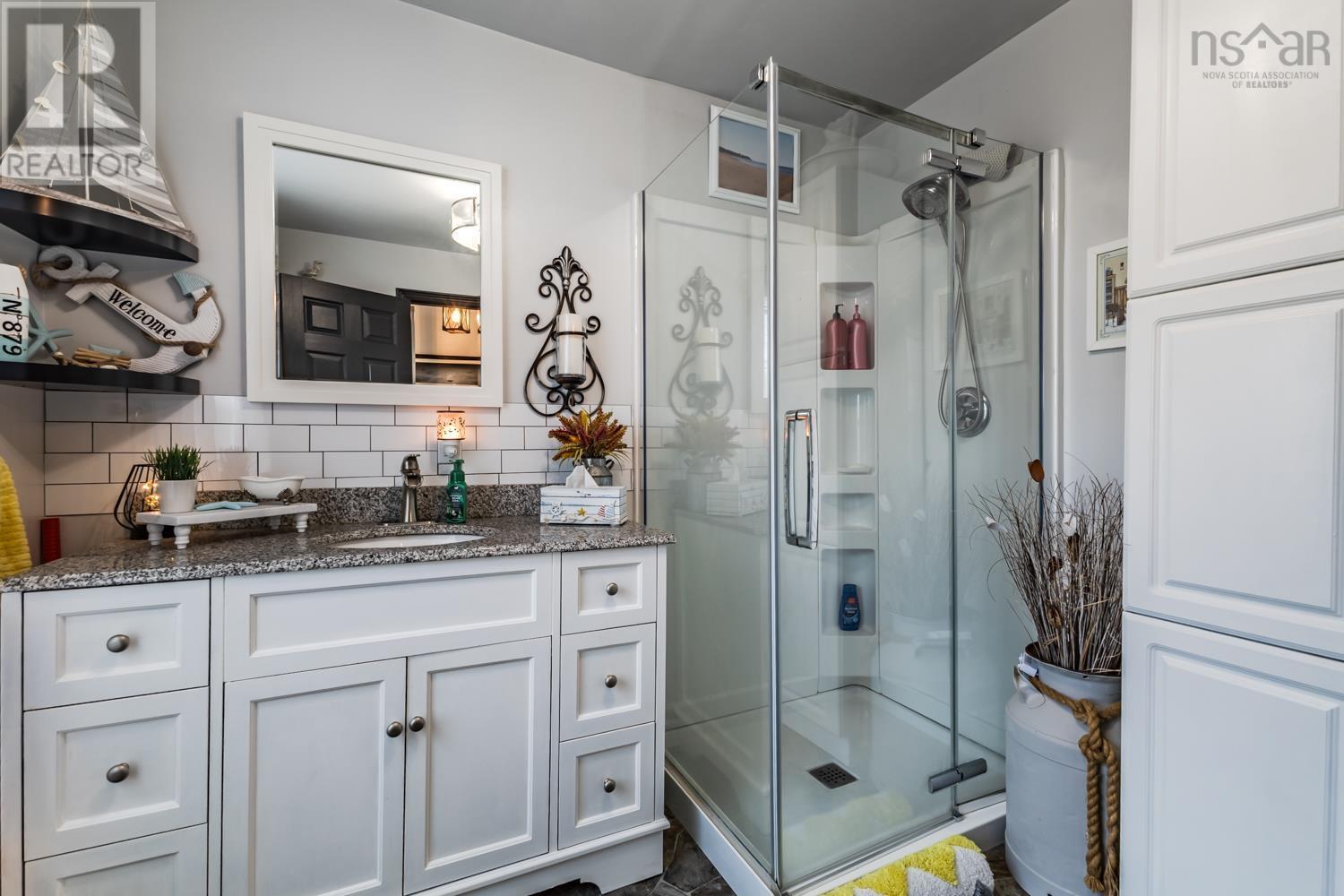 Property 22 of 48 of 1923 FOX HARBOUR Road