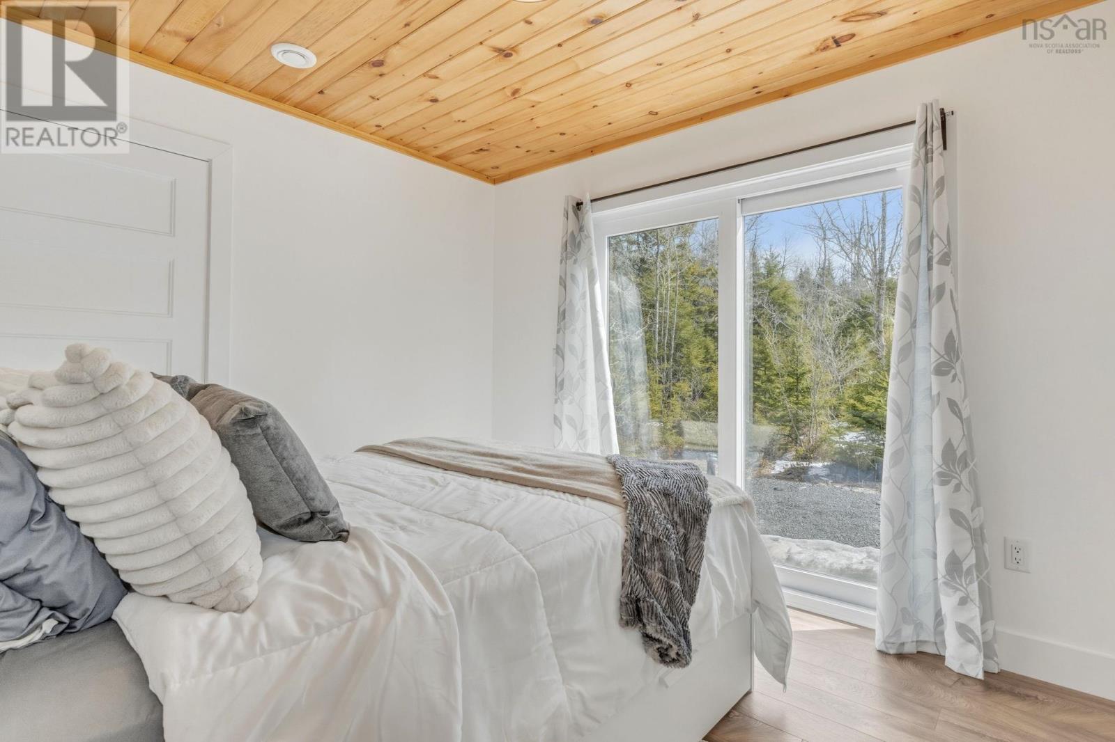 Property 23 of 40 of 366 Loon Lake Drive