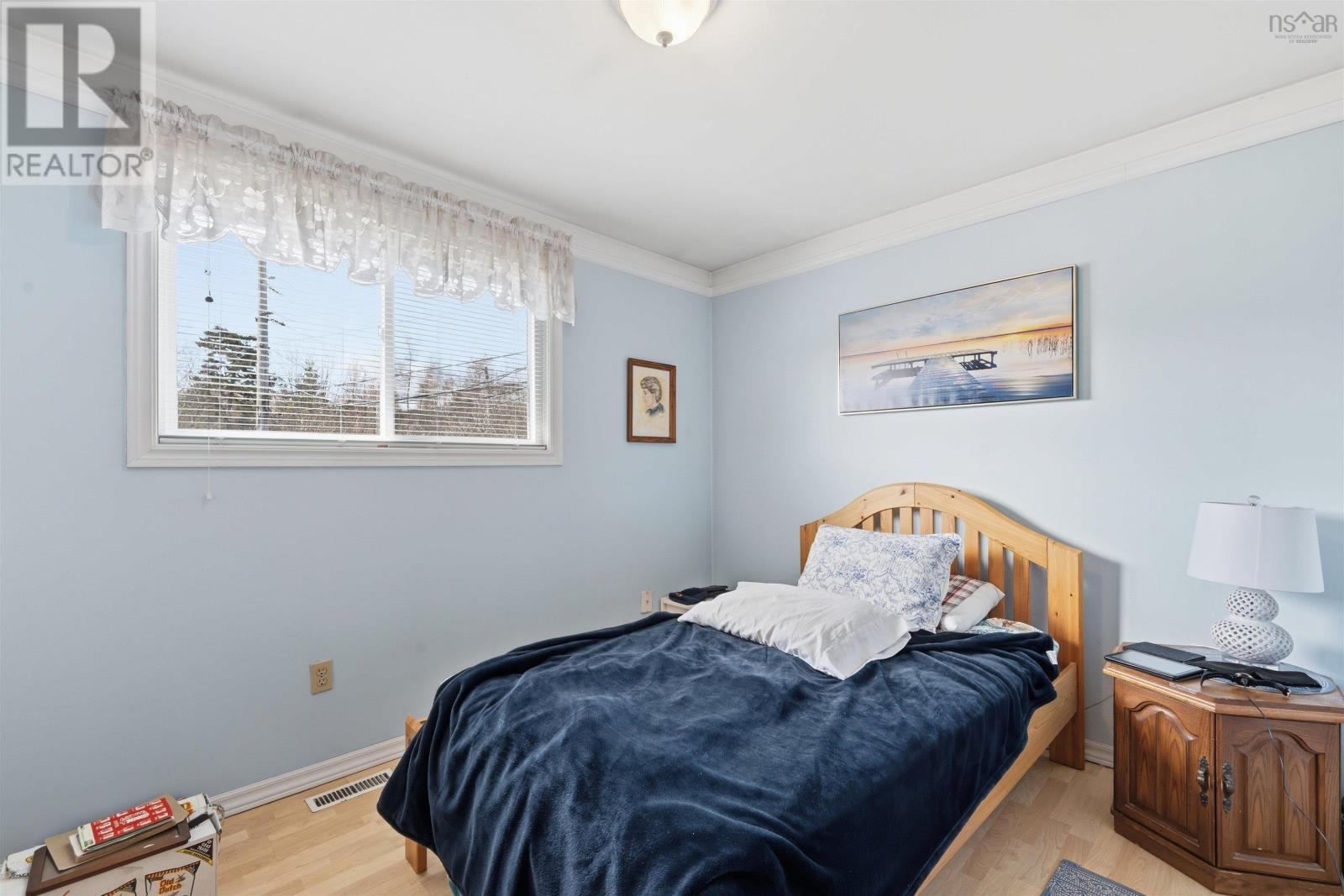 Property 44 of 49 of 60 Hampton Green