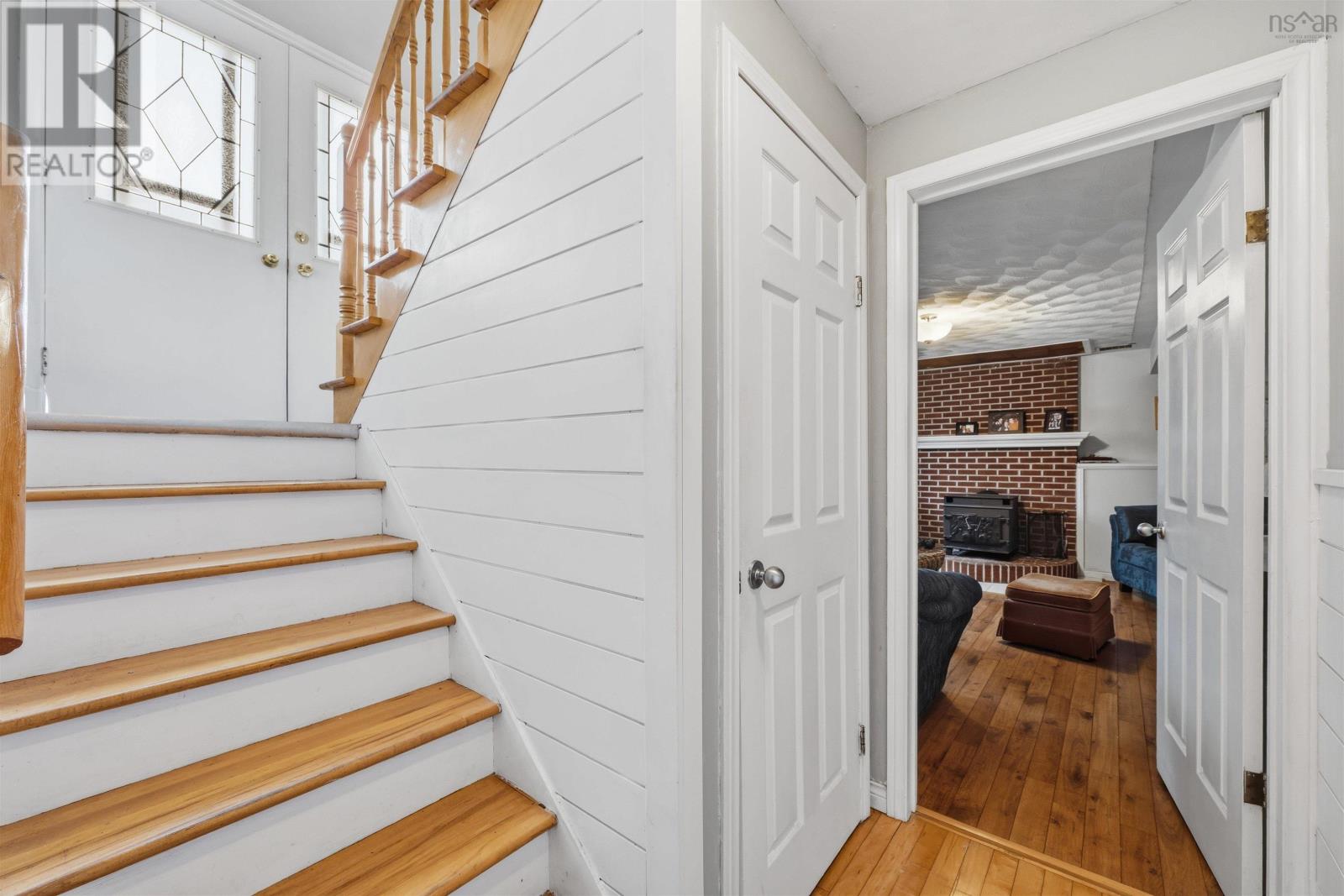 Property 10 of 49 of 60 Hampton Green