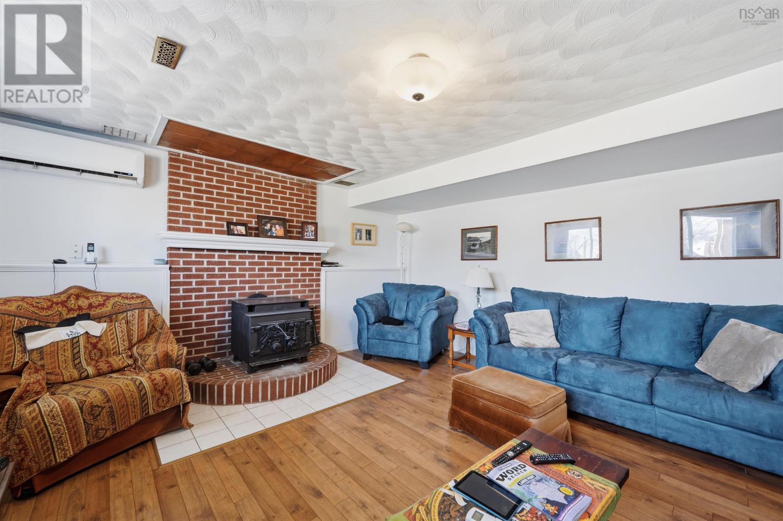 Property 13 of 49 of 60 Hampton Green