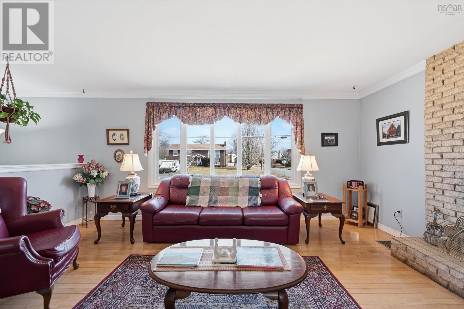 Property 41 of 49 of 60 Hampton Green