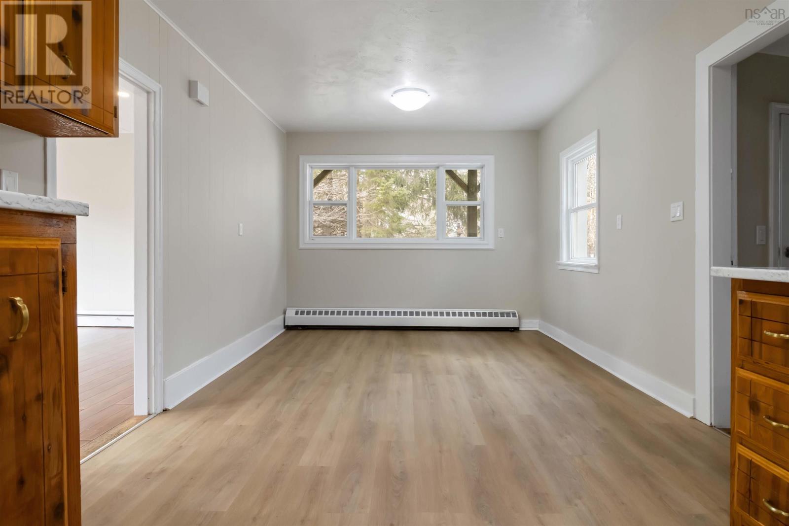 Property 30 of 43 of 21 Forest Hill Drive