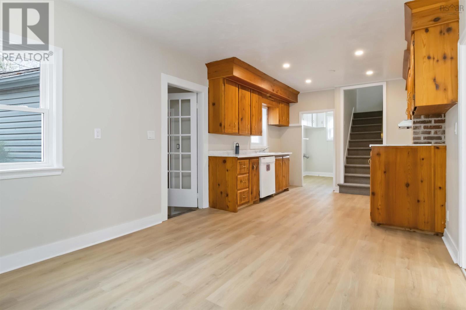 Property 14 of 43 of 21 Forest Hill Drive