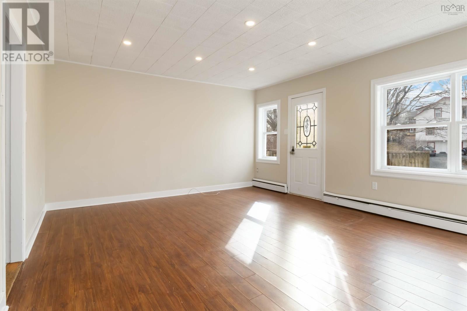 Property 24 of 43 of 21 Forest Hill Drive