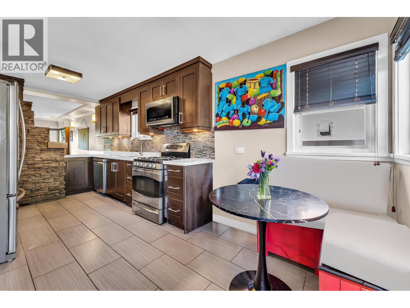 2925 MCGILL Street - photo 2