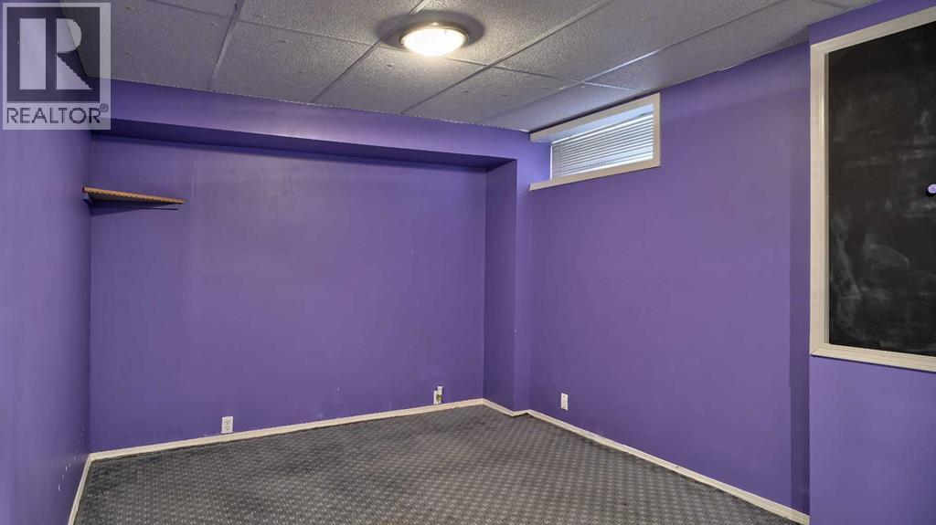 Single Family House for Sale in  Riverwood Circle SE Riverbend Calgary 