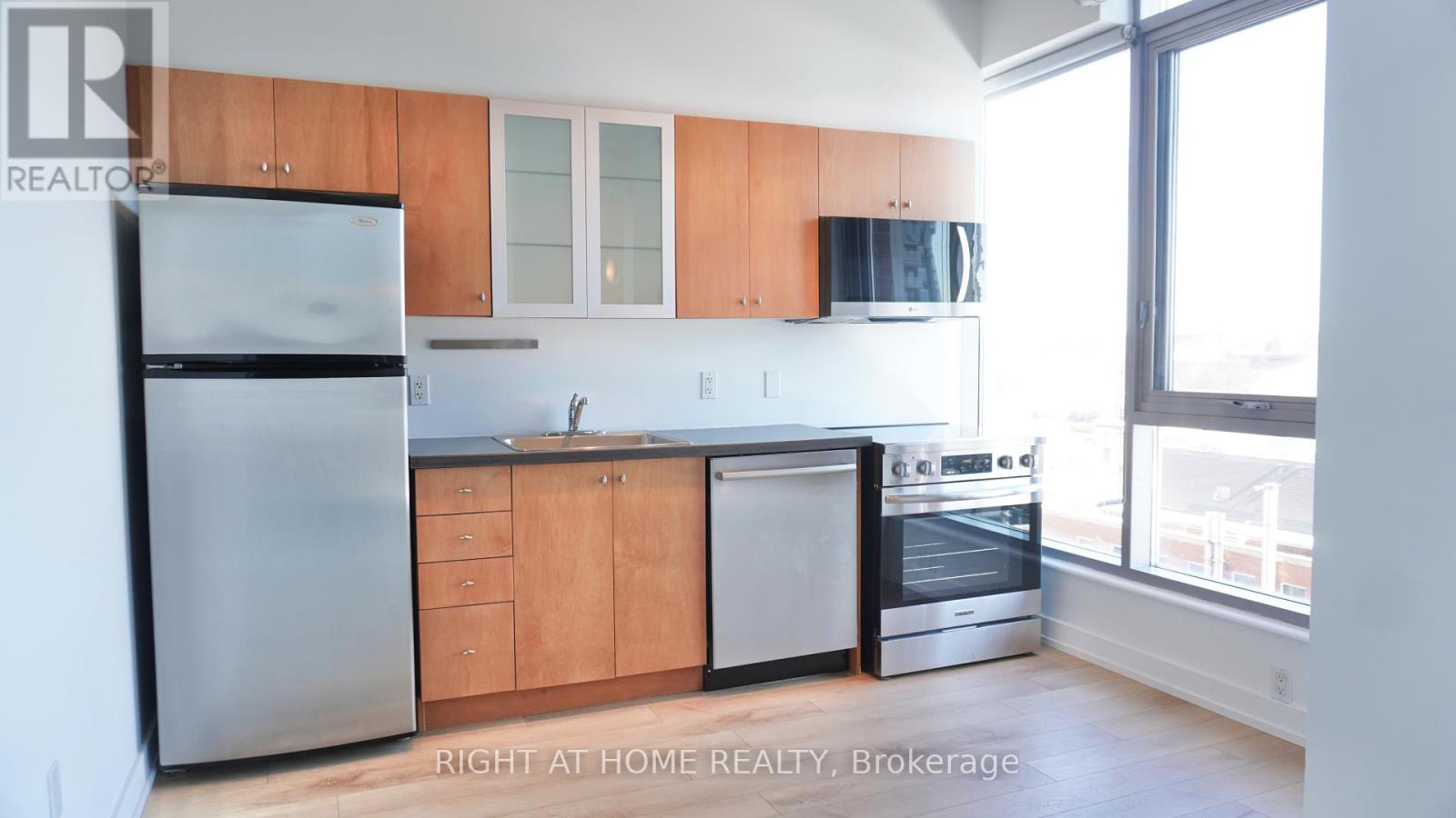 #904 383 CUMBERLAND STREET - 7